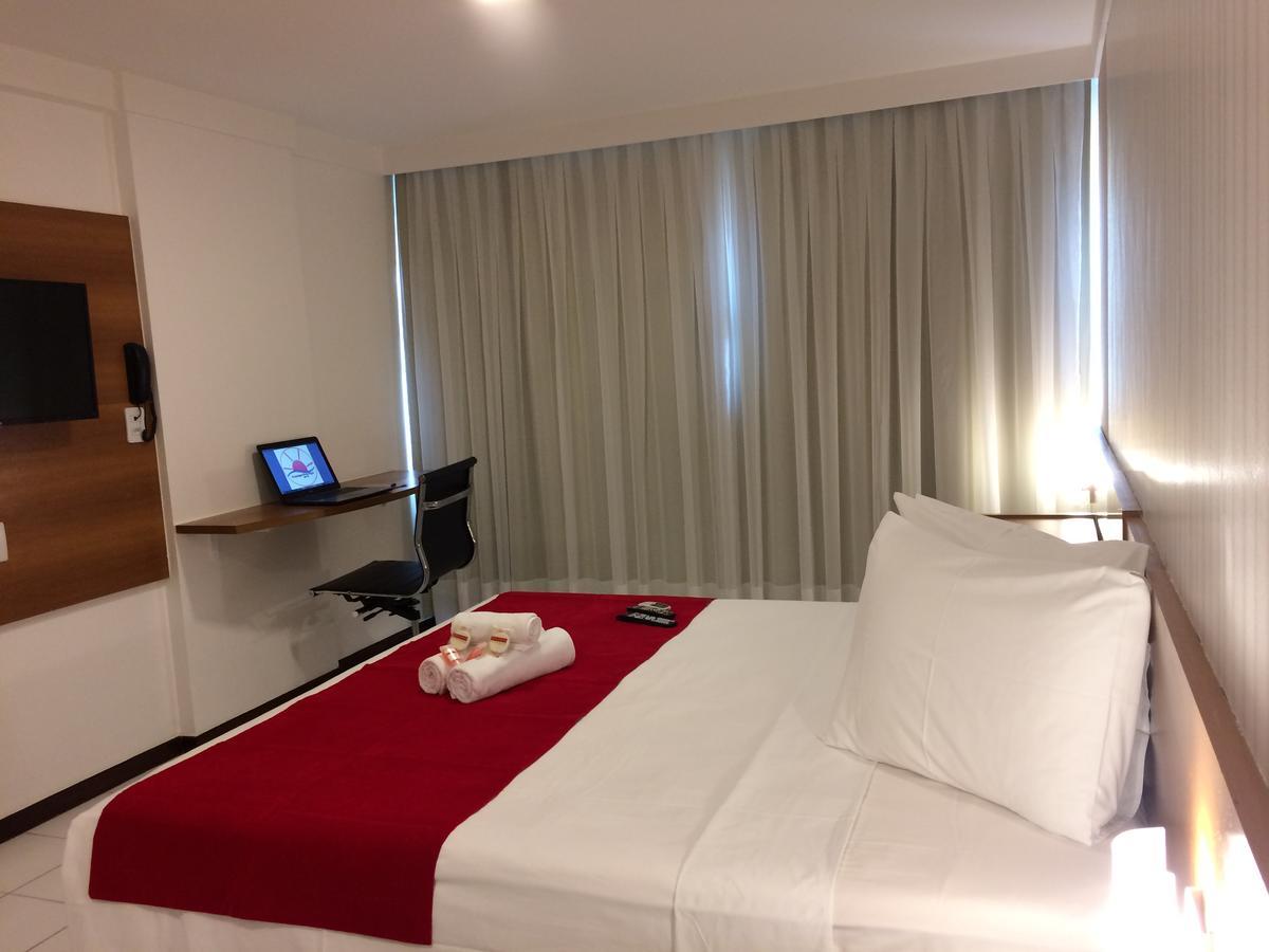 Milor Hotel Pium  外观 照片