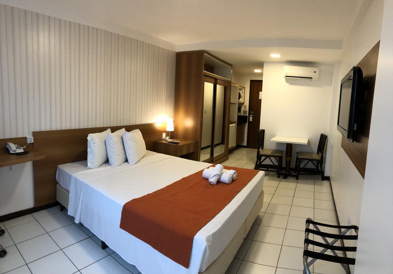 Milor Hotel Pium  外观 照片